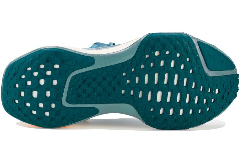 Nike ZoomX Invincible Run Flyknit 3