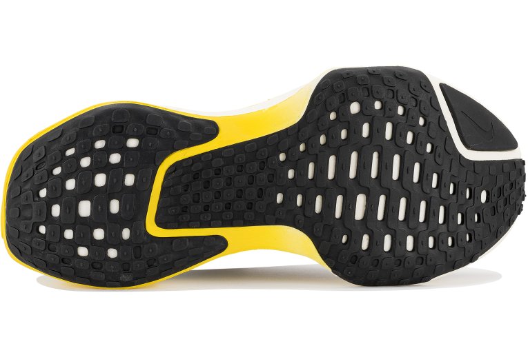 Nike ZoomX Invincible Run Flyknit 3