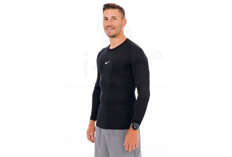 Nike Pro M