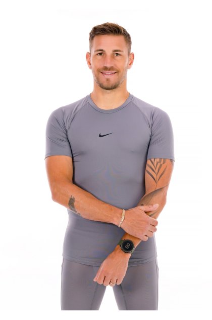 Nike Pro