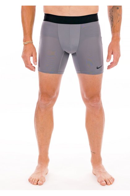 Nike Pro M