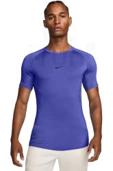 Nike - Chaussures de course Frozenshield -> Sapatos de corrida Frozenshield
- Veste imperm�able Speedcross -> Casaco imperme�vel Speedcross
- Casquette Air Zoom -> Bon� Air Zoom