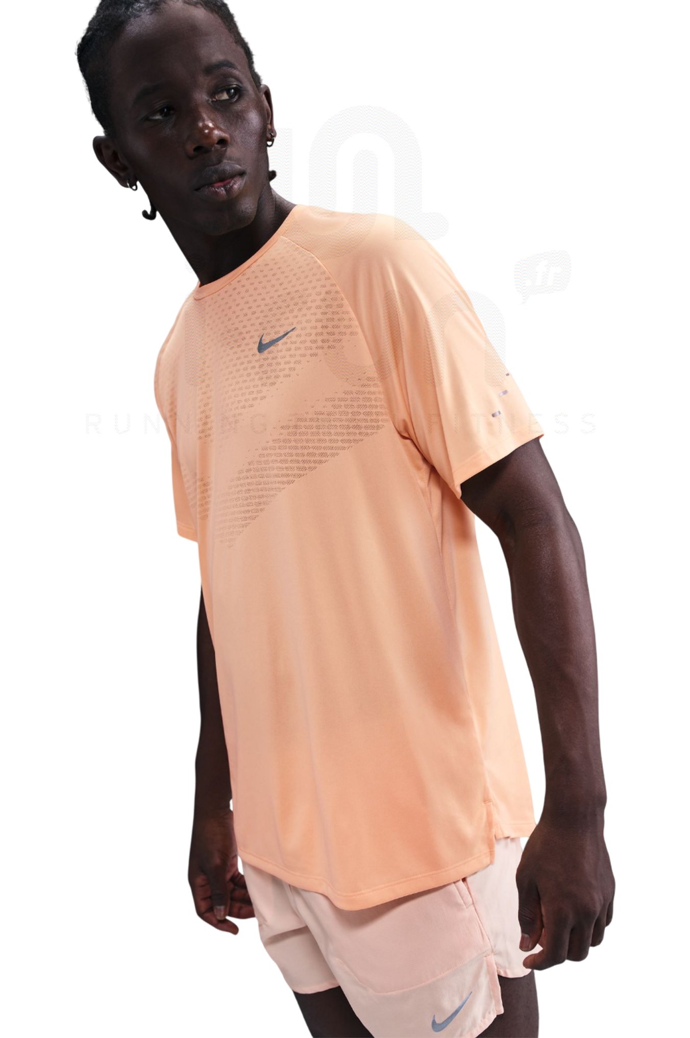 Nike :Stride