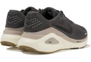 Nike Structure 26