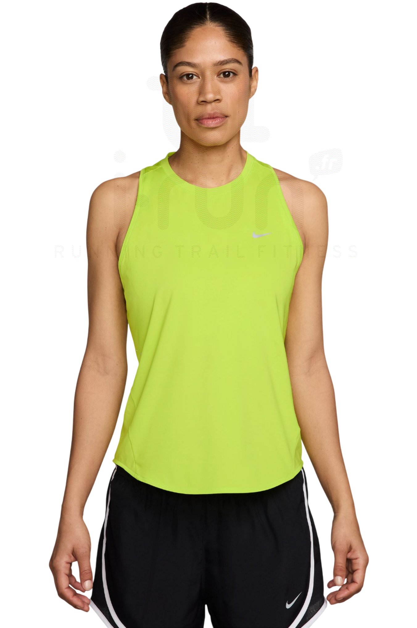 Nike Sure, please provide the product names you would like translated.