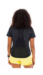 Nike Swift Graphic