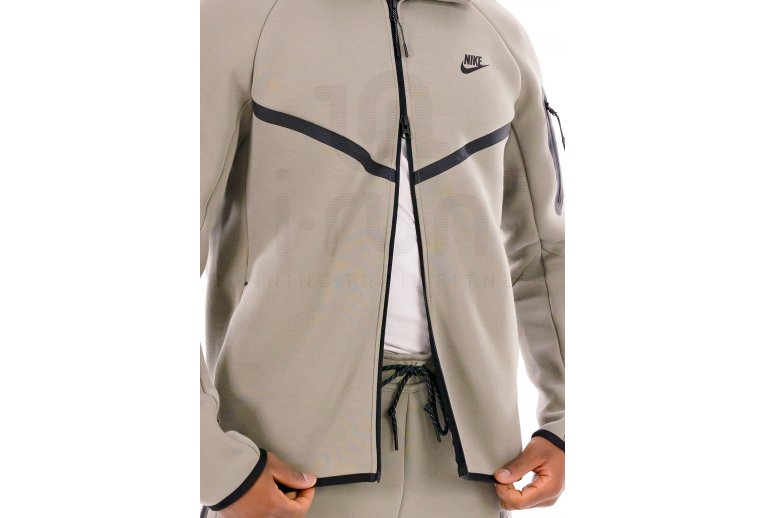 Nike Tech Windrunner
