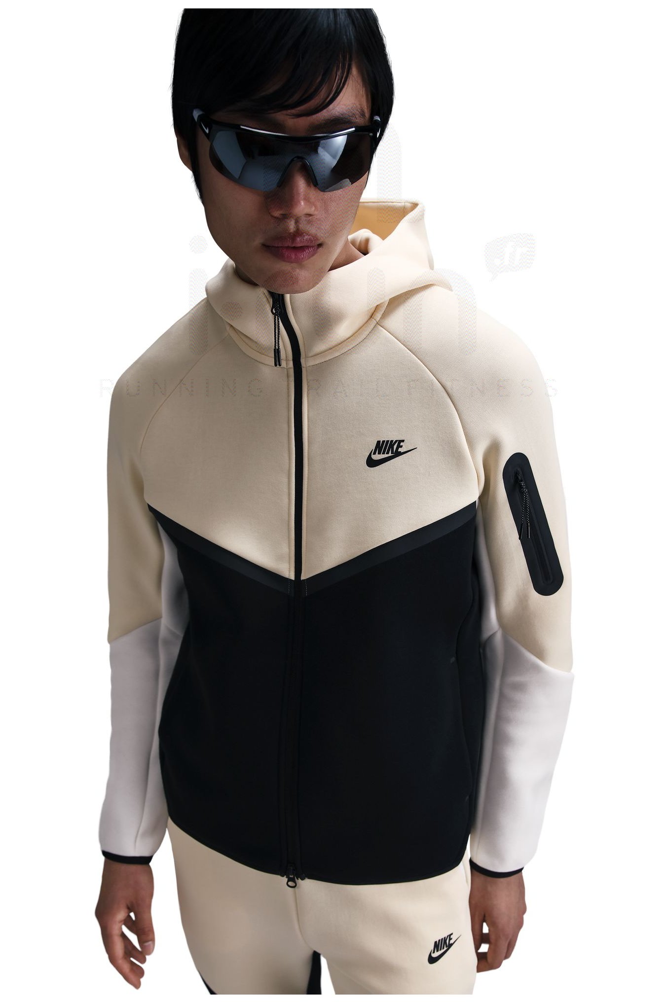 Nike Tech Windrunner