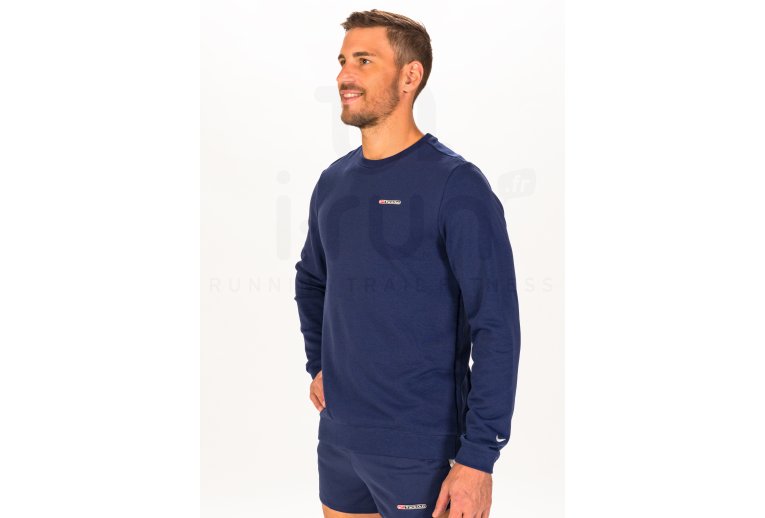 Nike Track Club M