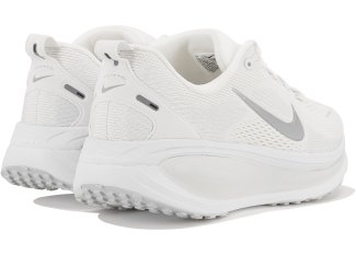 Nike Vomero 18