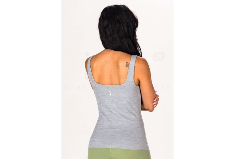Nike camiseta de tirantes Yoga Luxe
