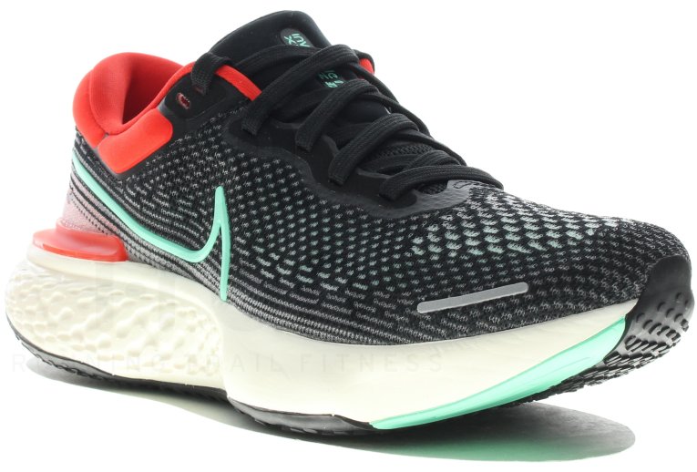 nike zoomx invincible run flyknit vs adidas ultra boost