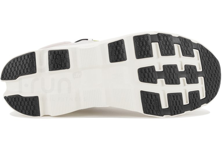 On-Running Cloudstratus 3