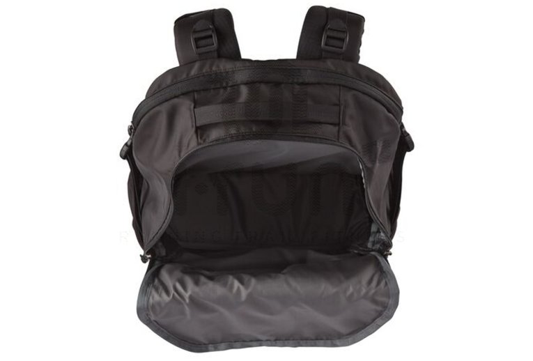 Patagonia Refugio 30L