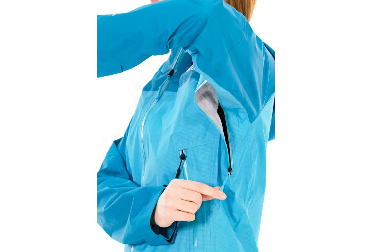 The North Face Signal 2.5L DryVent