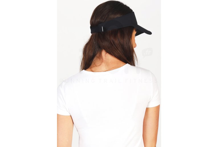 Under Armour Isochill Launch Run