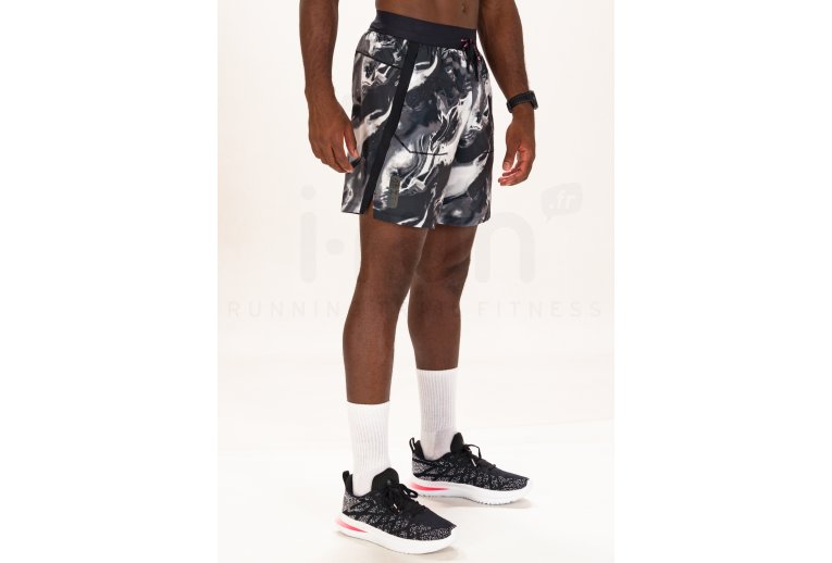 Under Armour pantal�n corto Run Anywhere