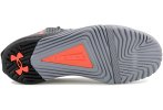 Under Armour TriBase Reign 6 M
